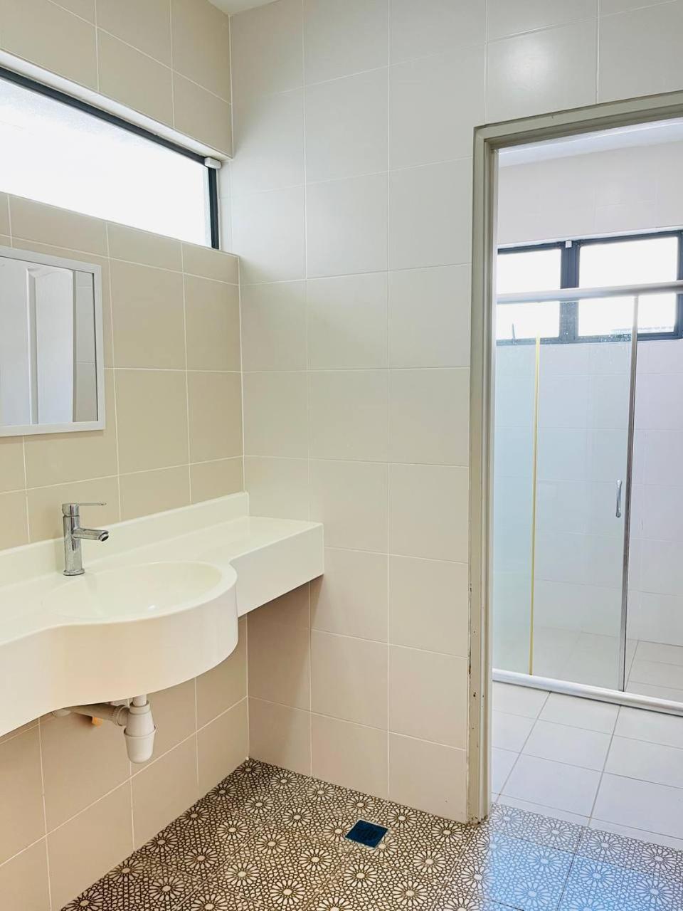 Sofea Mutiara Homestay Ipoh Esterno foto