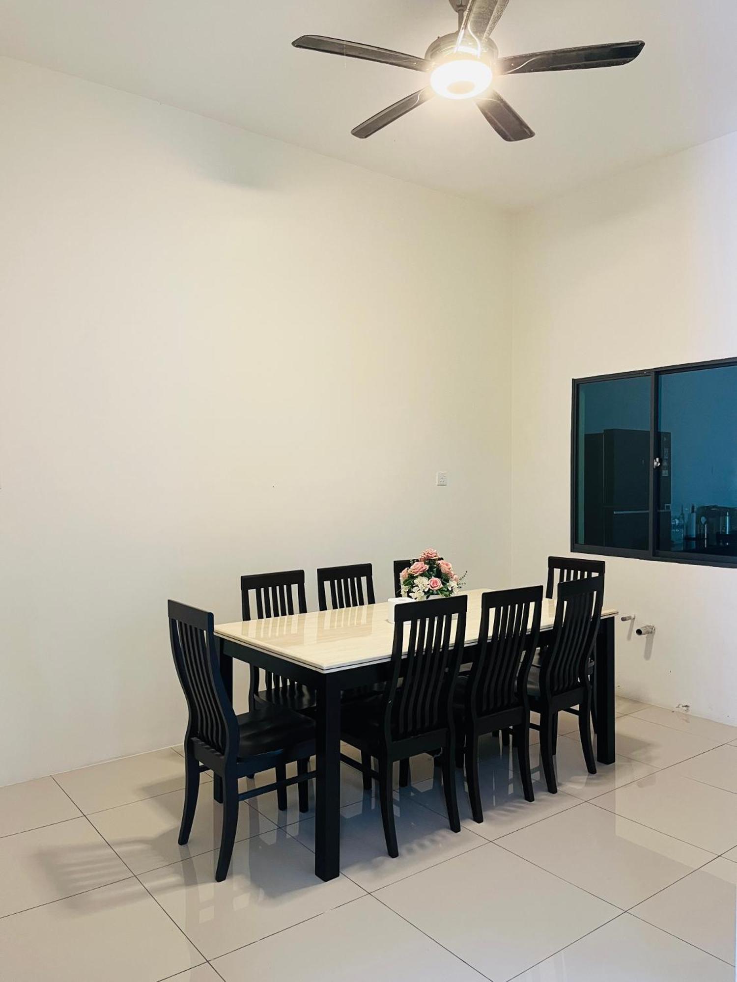 Sofea Mutiara Homestay Ipoh Esterno foto